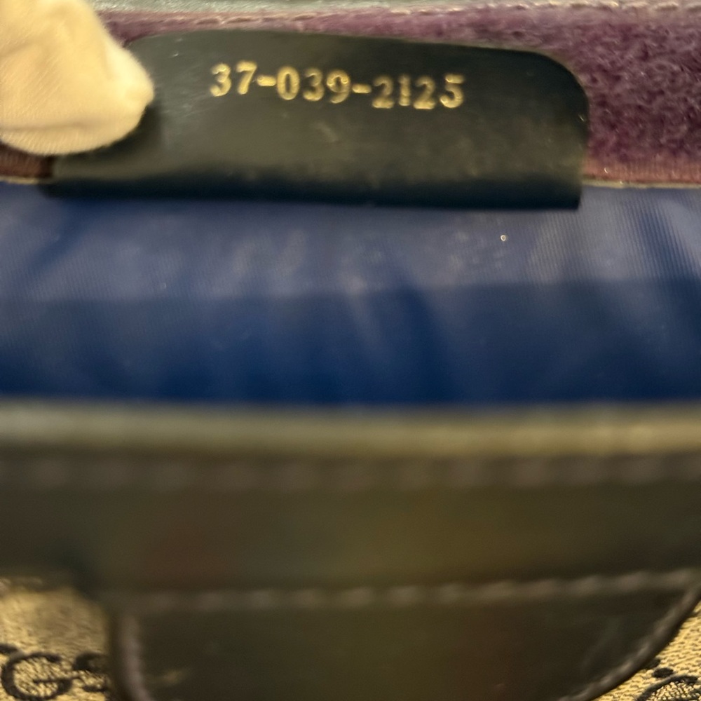 Gucci Vintage GG PVC Navy Clutch Pouch - Picture 9 of 14